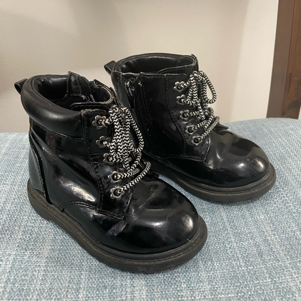 Wonder nation toddler black combat boots sparkle laces 6c